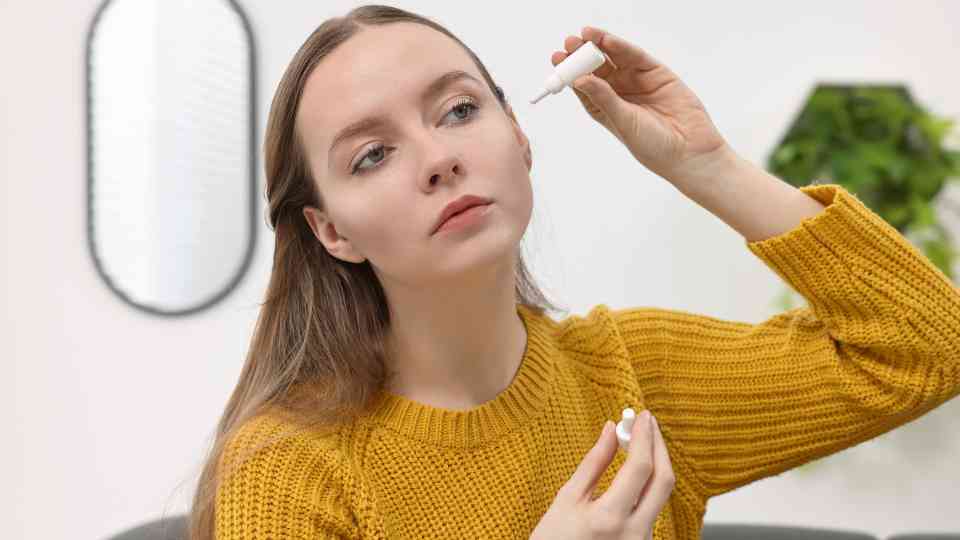 Top 5 Mistakes People Make When Using Ear Drops for Wax – And How to Fix Them