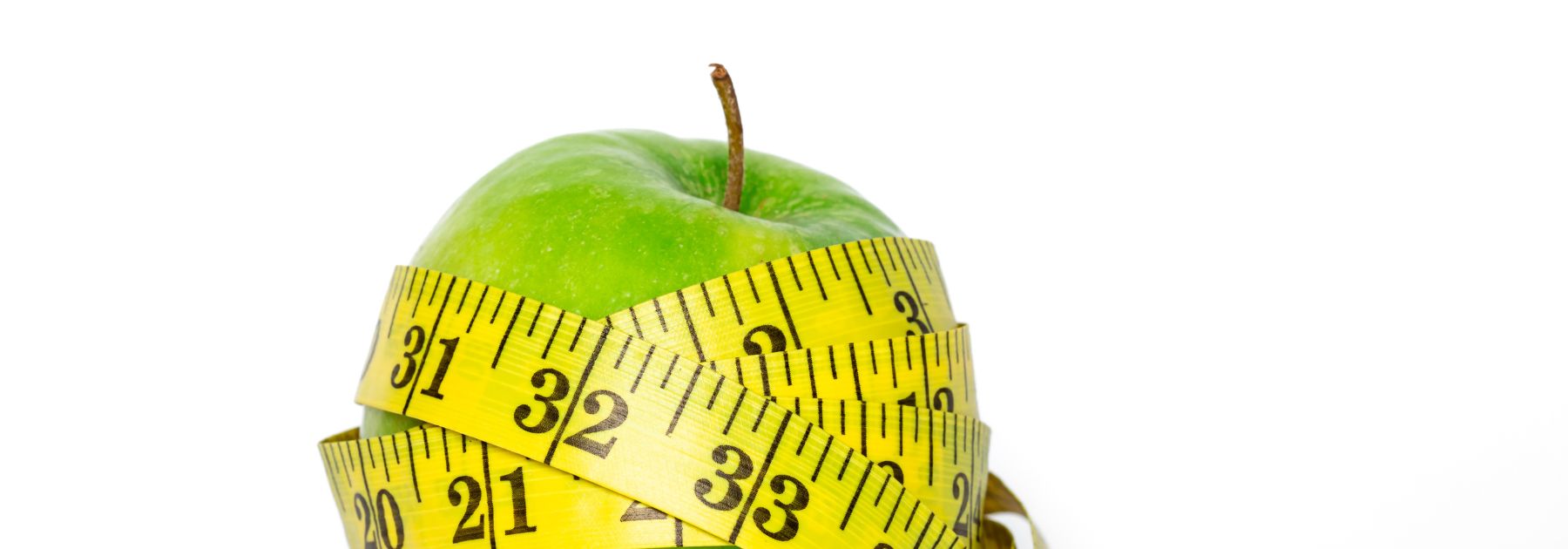 apple-with-tape-measure-for-weight-loss